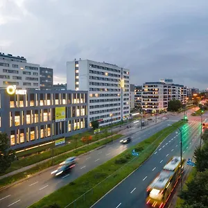 Hotel O3hotel, Varšava